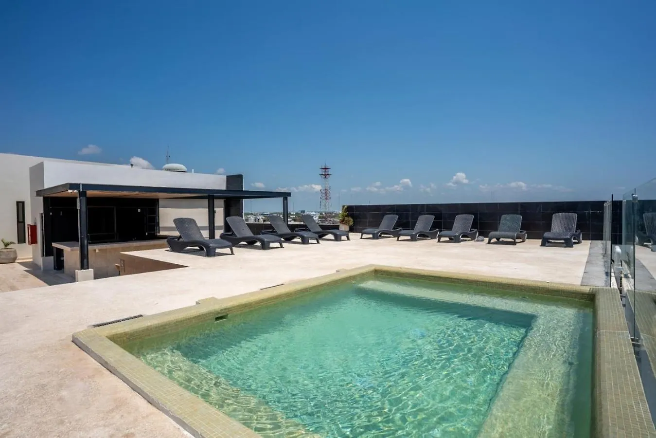 Musa Del Carmen- Modern 5Th Avenue Apt W/ Rooftop Playa del Carmen