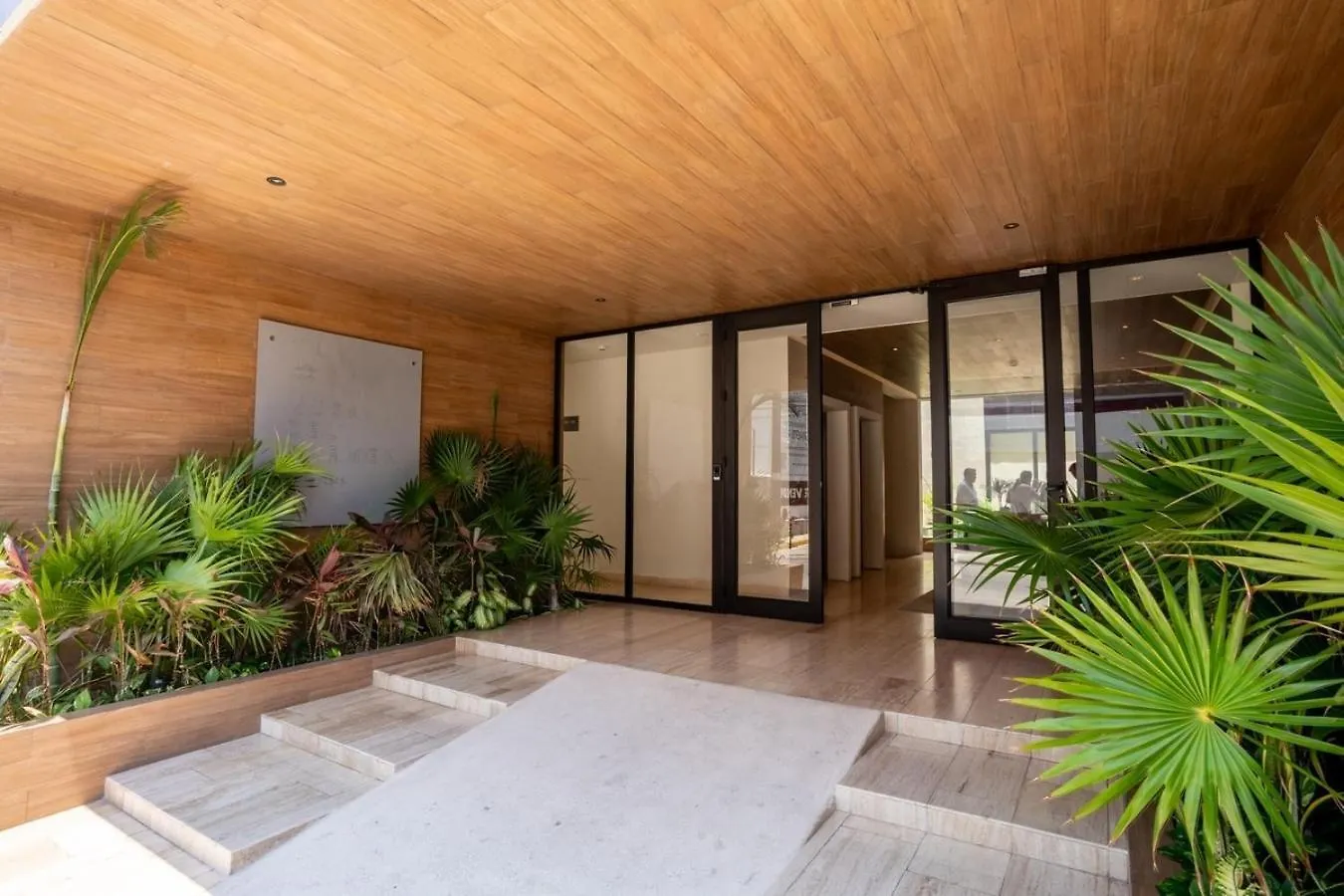 Musa Del Carmen- Modern 5Th Avenue Apt W/ Rooftop Playa del Carmen Mexiko