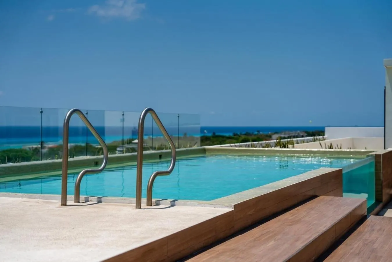 Musa Del Carmen- Modern 5Th Avenue Apt W/ Rooftop Playa del Carmen